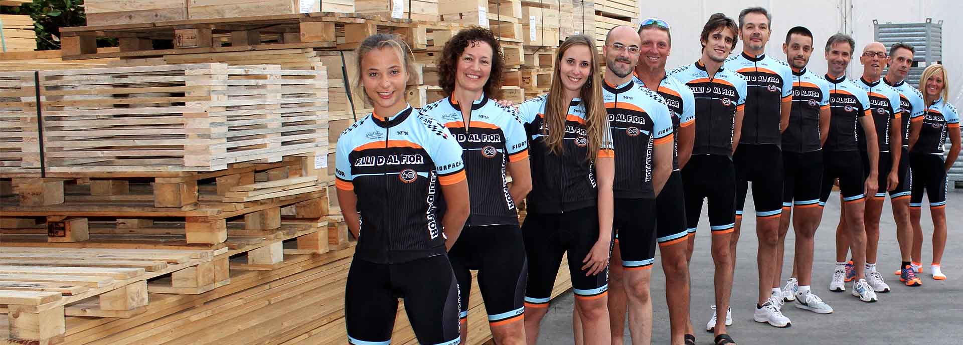 Completi da ciclismo per sessantesimo anniversario Dal Fior